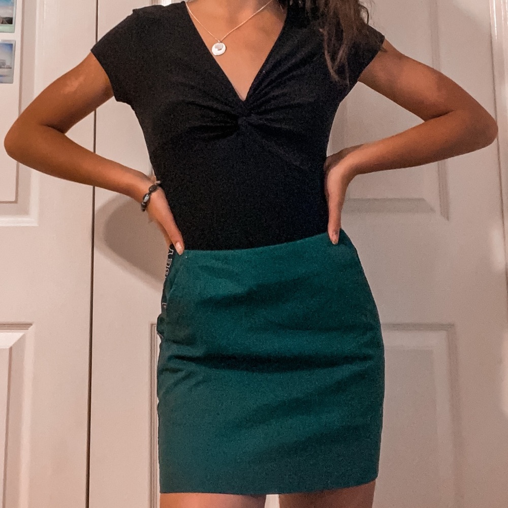 NWT obey womens noa skirt green